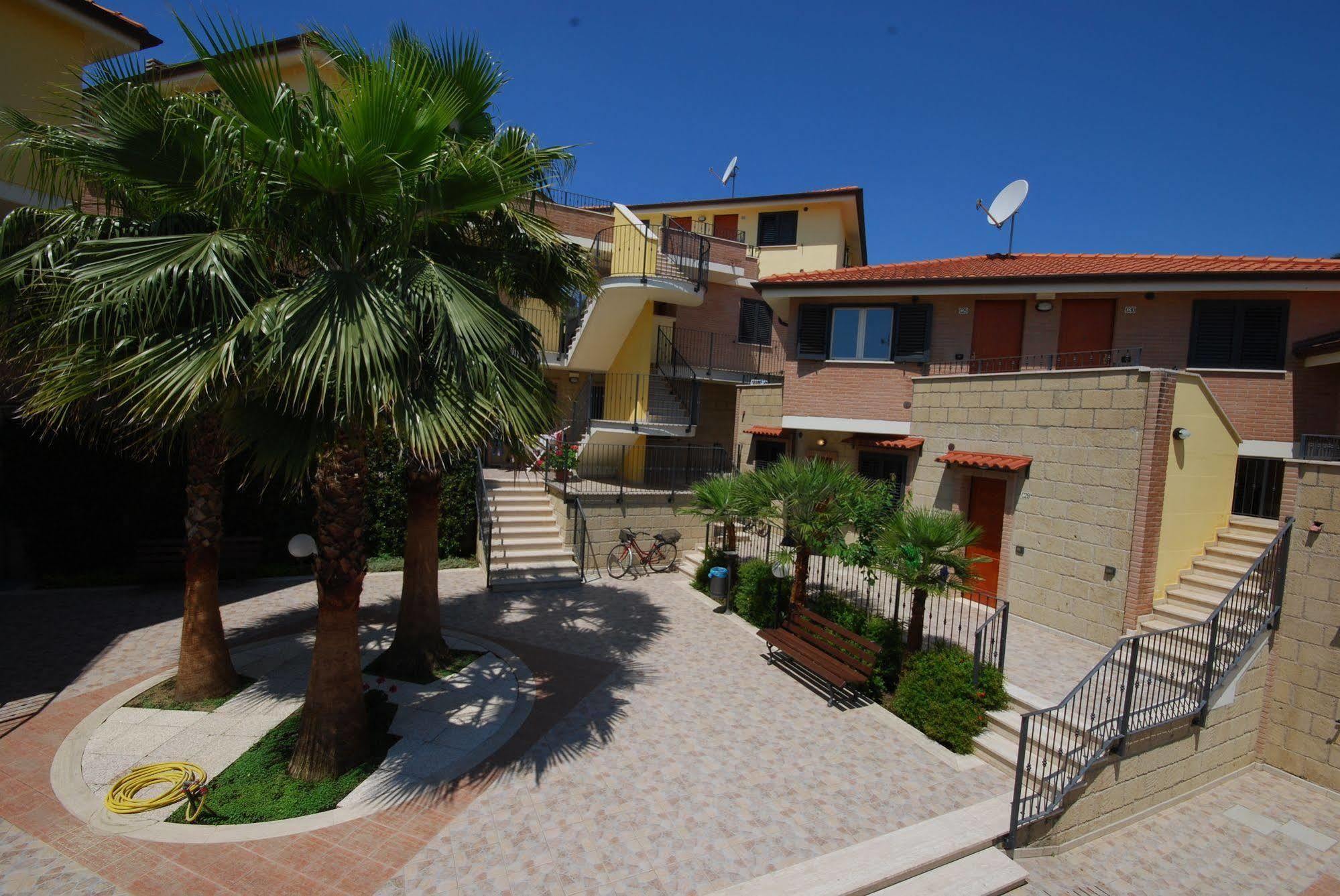 Residence Il Borgo Tortoreto Buitenkant foto