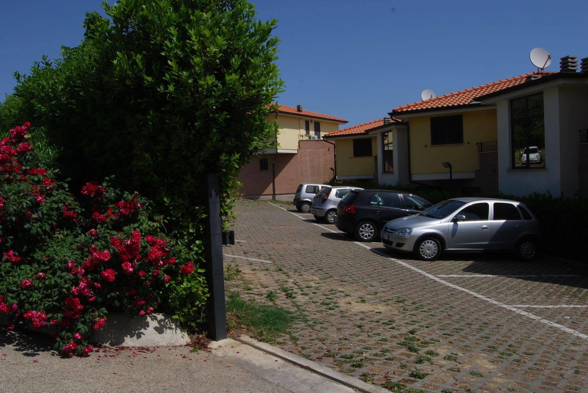Residence Il Borgo Tortoreto Buitenkant foto